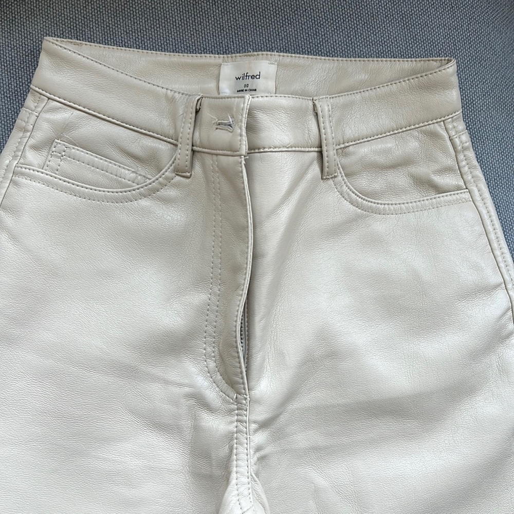 ARITZIA MELINA PANT IN FAUX LEATHER BIRCH